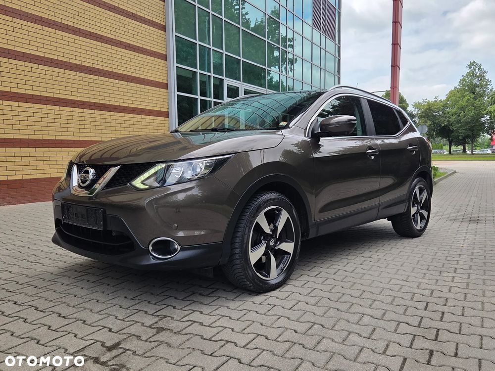 Nissan Qashqai 1.6 DIG-T 360 - 1