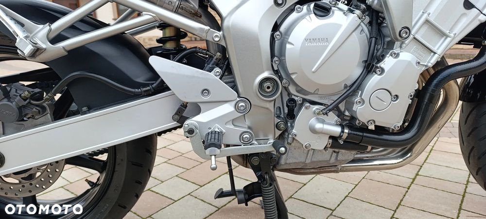 Yamaha FZ6 - 26