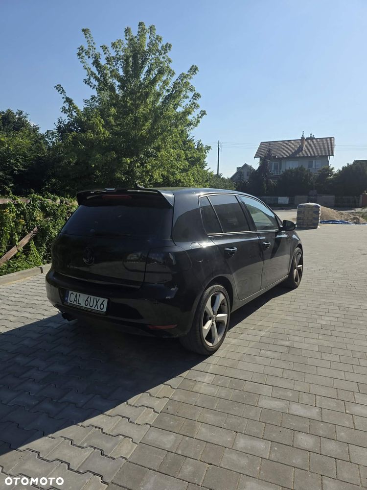 Volkswagen Golf 2.0 TDI Highline - 4
