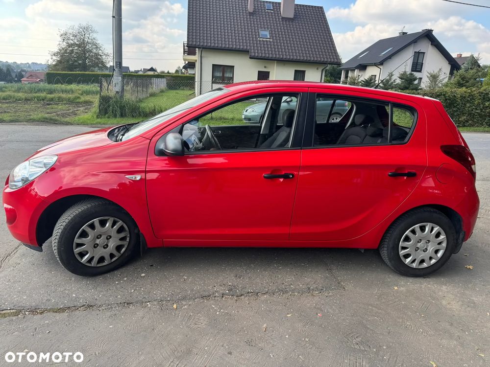 Hyundai i20 1.4 Comfort EU5 - 4