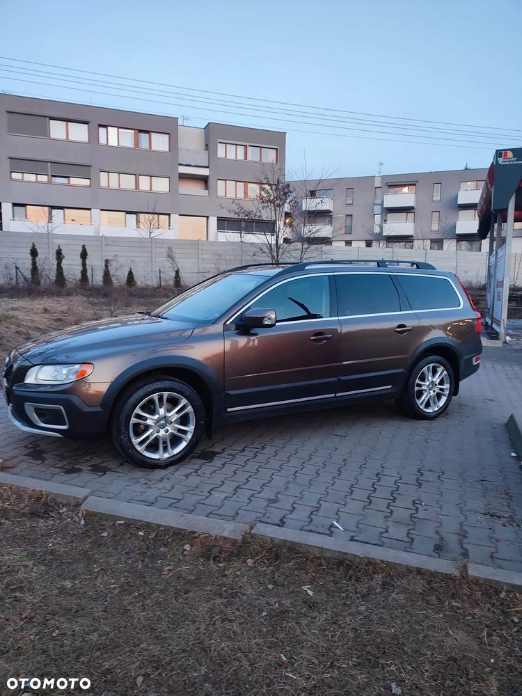 Volvo XC 70 D5 AWD Summum - 1
