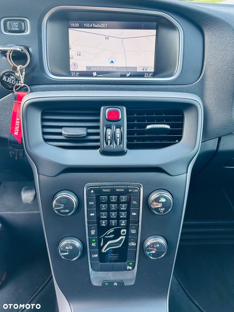 Volvo V40 D2 Kinetic - 23