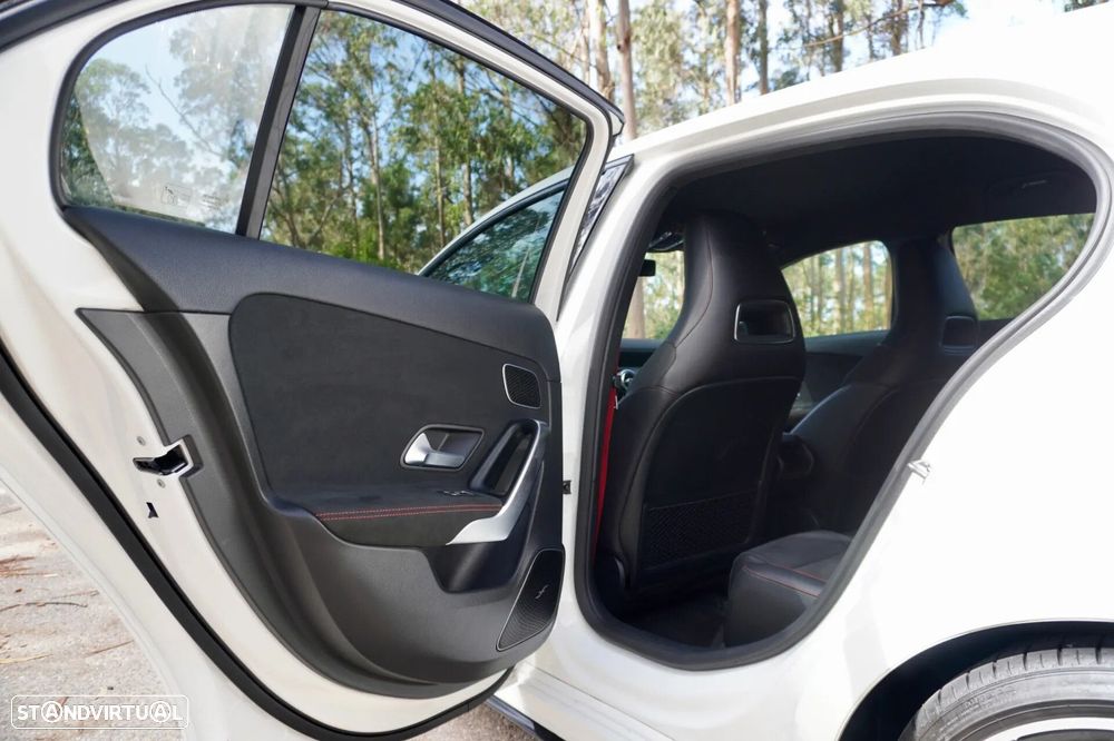 Mercedes-Benz A 35 AMG 4Matic - 12