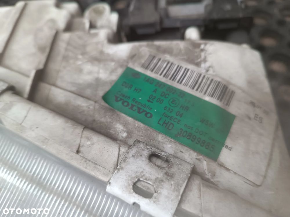 Komplet 2 sztuki - Volvo V40 I fl Lift reflektory lampy przód Xenon 30899884 , 30899885 , Oryginał, Europa, Lewa, Prawa - 9
