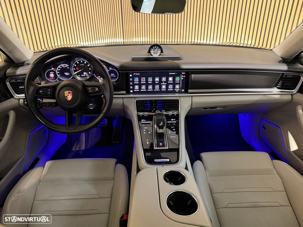 Porsche Panamera 4 E-Hybrid Platinum Edition com PDLS - 9