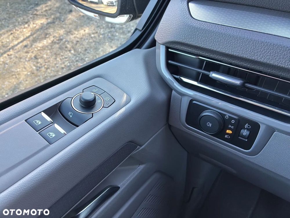 Volkswagen Transporter Furgon PLUS Panamericana/6-cio osob./AUTOMAT (L2) 2.0 TDI 170KM, r.o. 3500 mm - 21