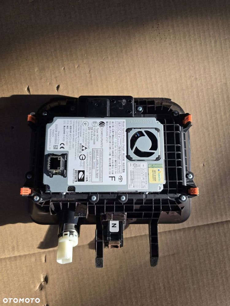 ładowarka indukcyjna fa0500204a toyota rav-4 - 2