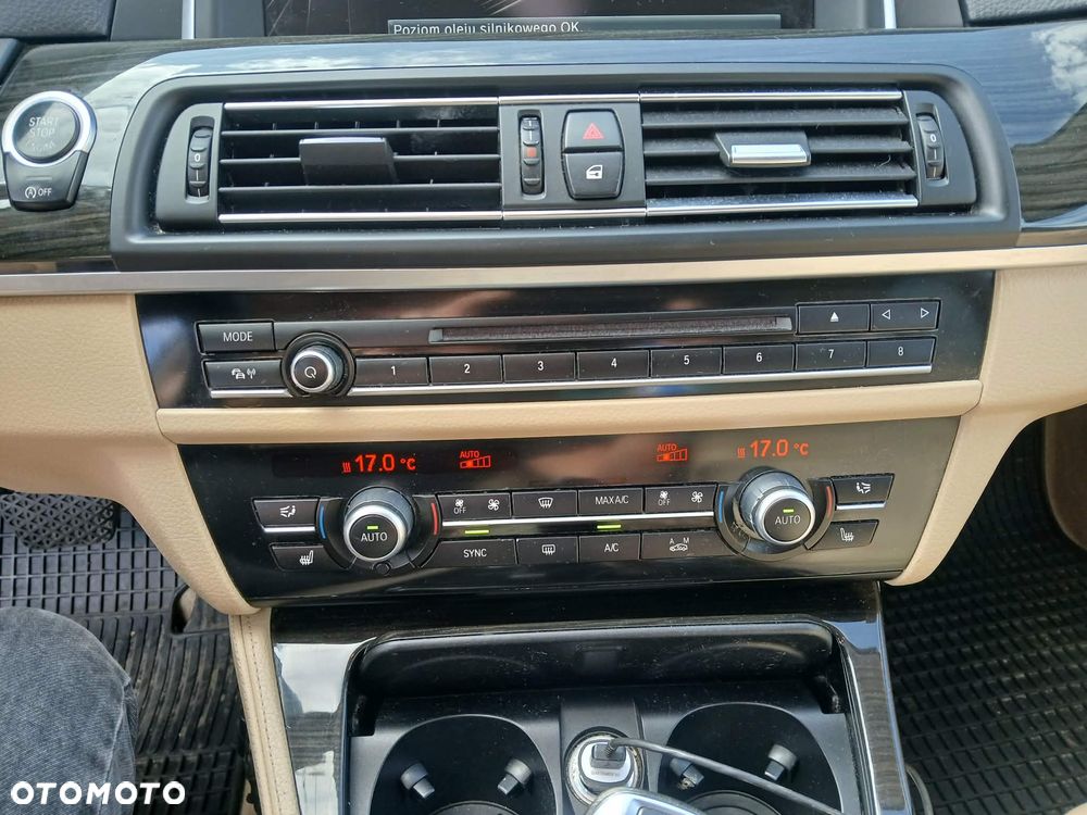 BMW Seria 5 520d Luxury Line - 14