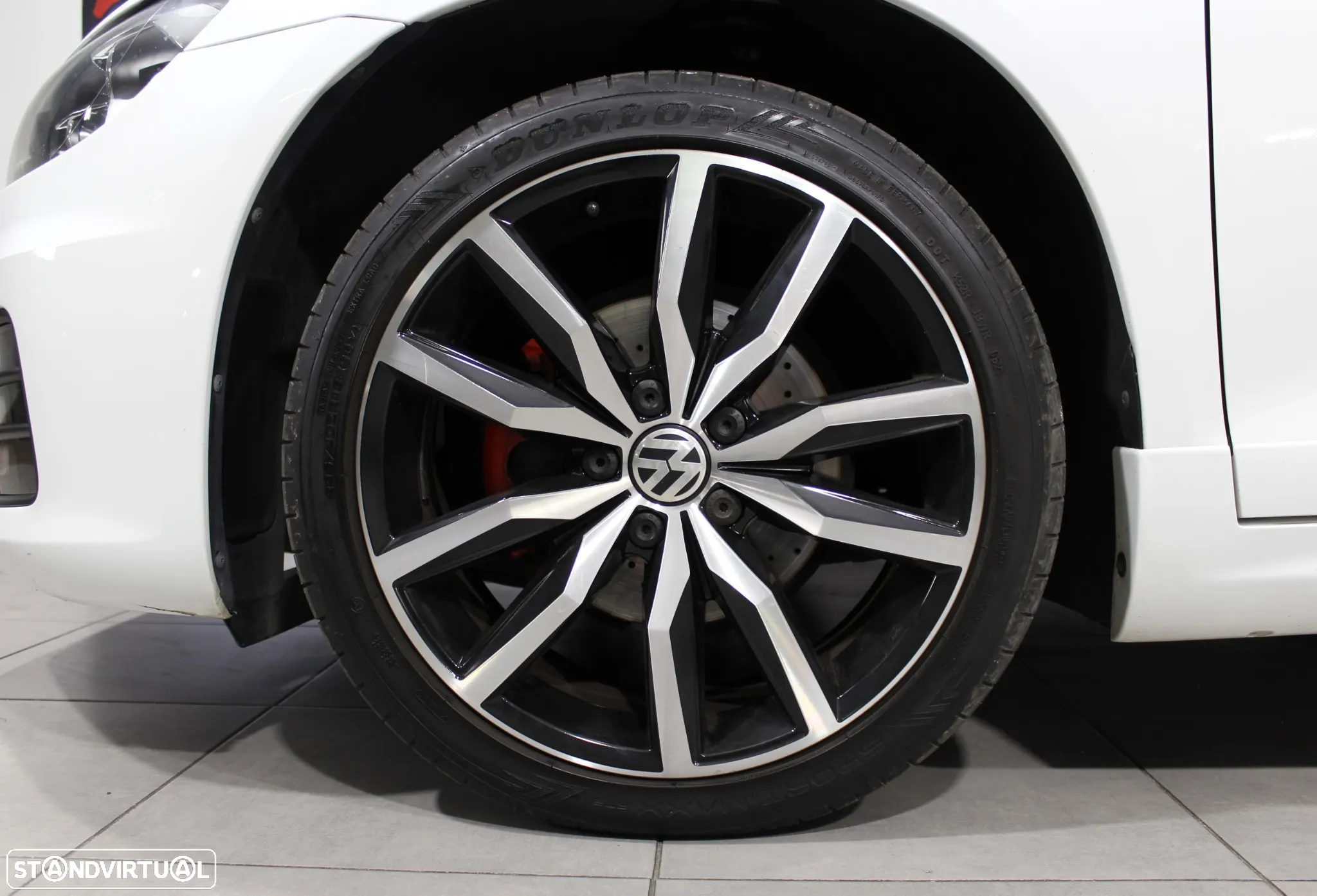 VW Scirocco 2.0 TDI Sport DSG - 11