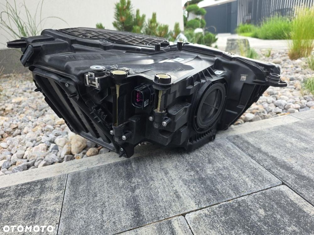 AUDI Q3 83A Lampa lewa przód Full Led Matrix HD 83A941035 Chrom 2020 - 8