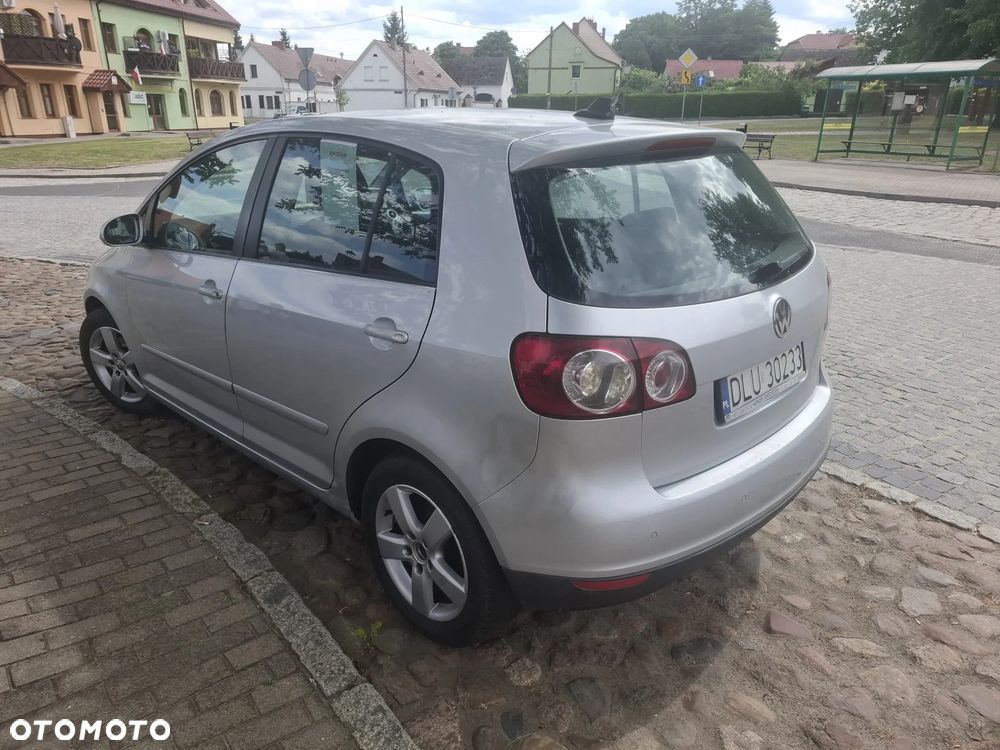 Volkswagen Golf Plus 1.9 TDI DPF Comfortline - 1