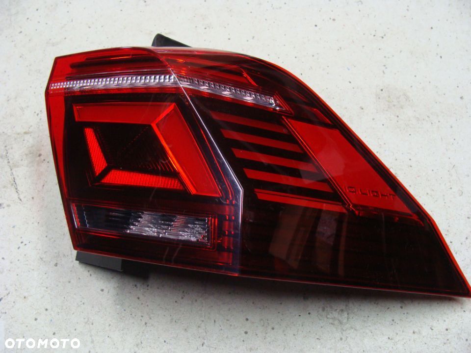 VW TIGUAN 2 IQ  LAMPA PRAWA TYŁ LED 5NA945208H - 1