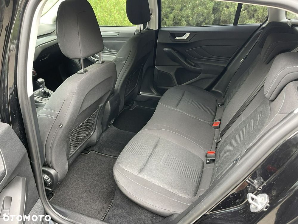 Ford Focus - 23