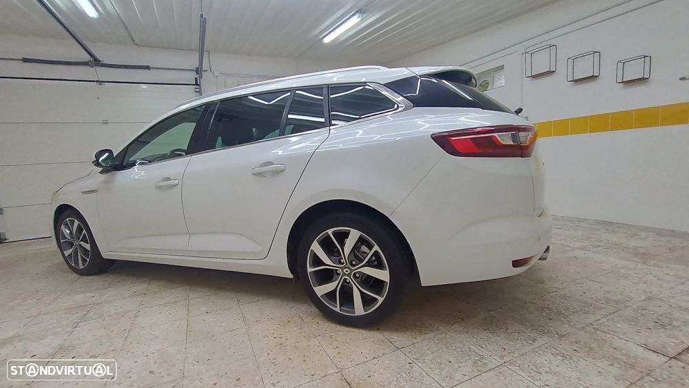 Renault Mégane Sport Tourer 1.5 dCi Bose Edition J18 - 8