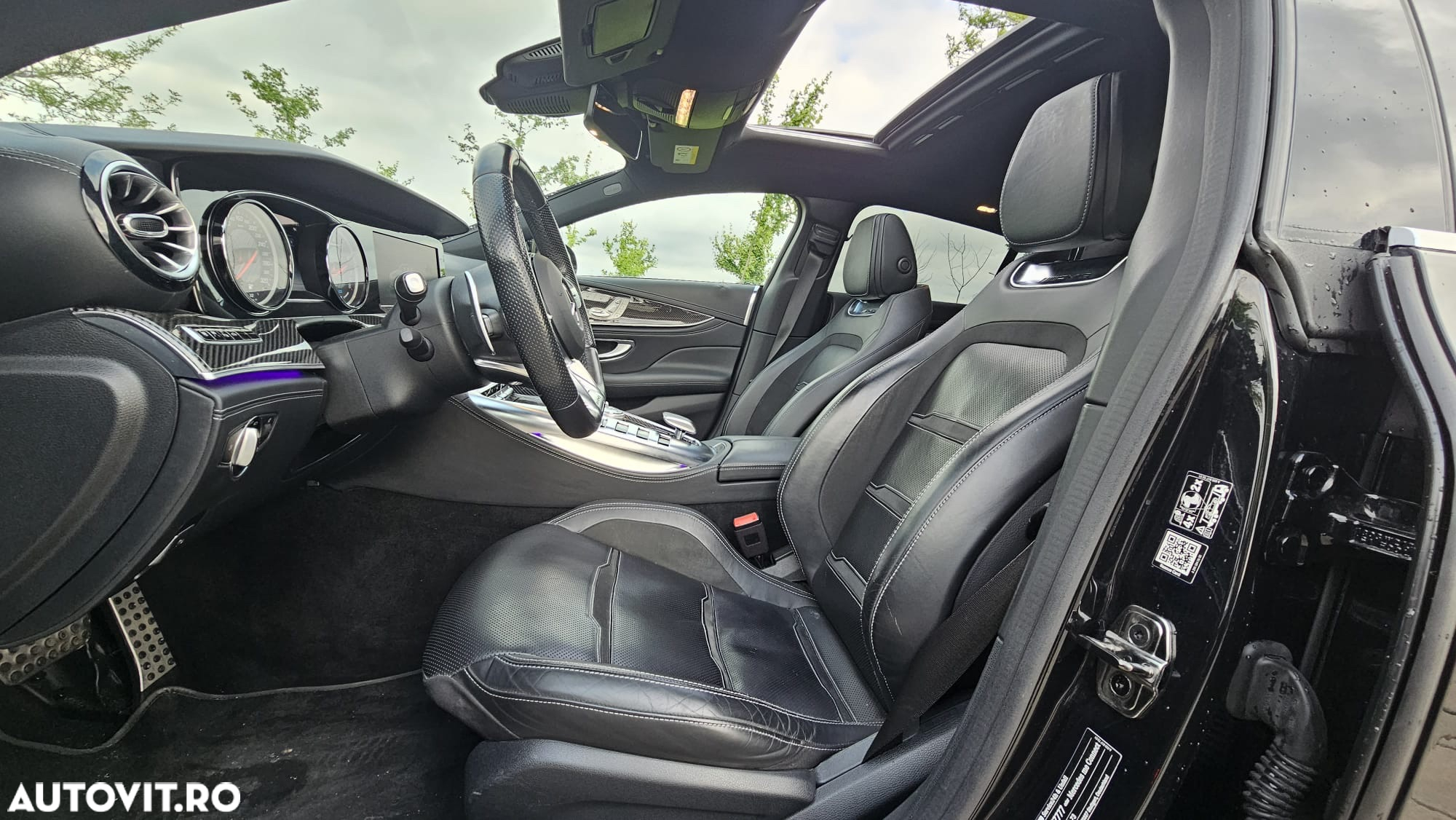 Mercedes-Benz AMG GT 43 4MATIC+ MHEV - 16
