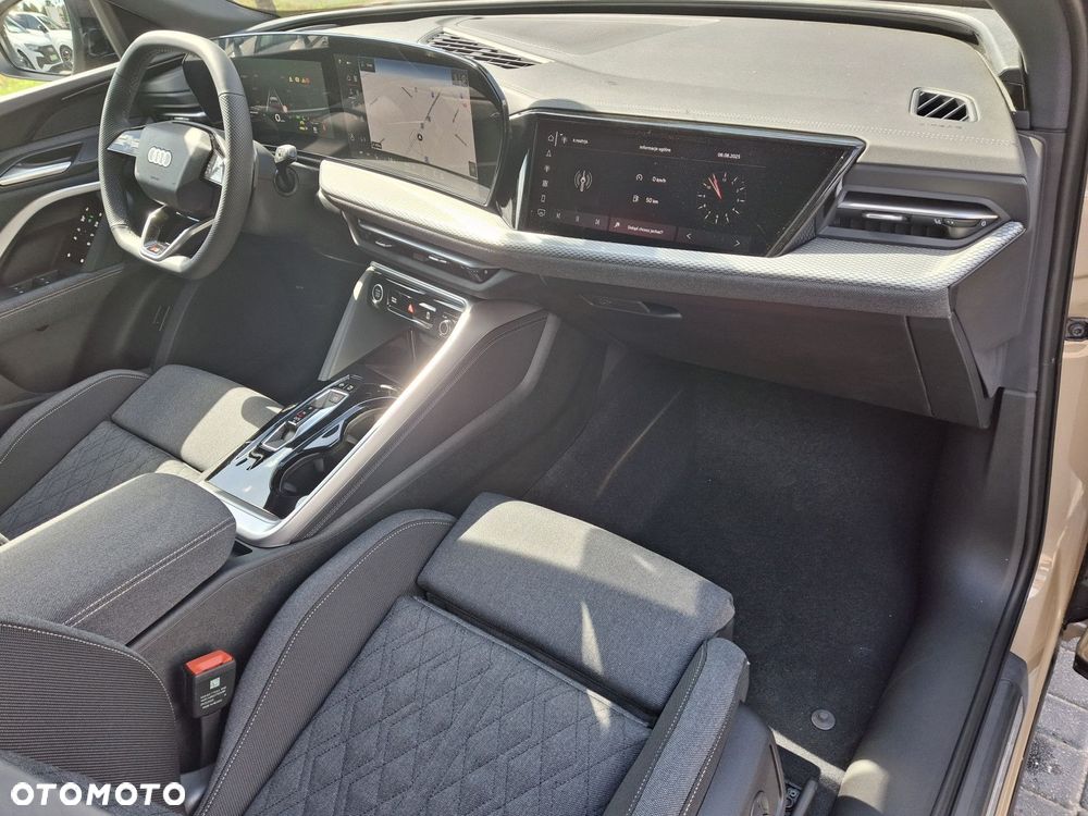 Audi Q5 Sportback - 15