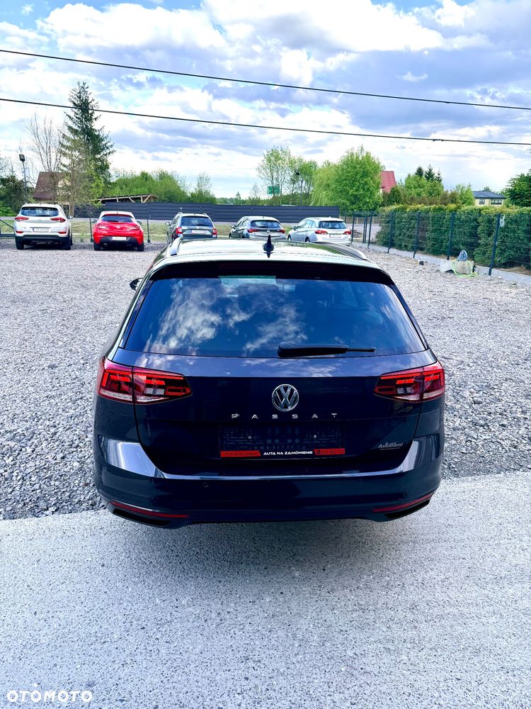 Volkswagen Passat 2.0 TDI SCR DSG Elegance - 18