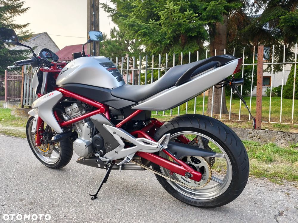 Kawasaki ER - 4