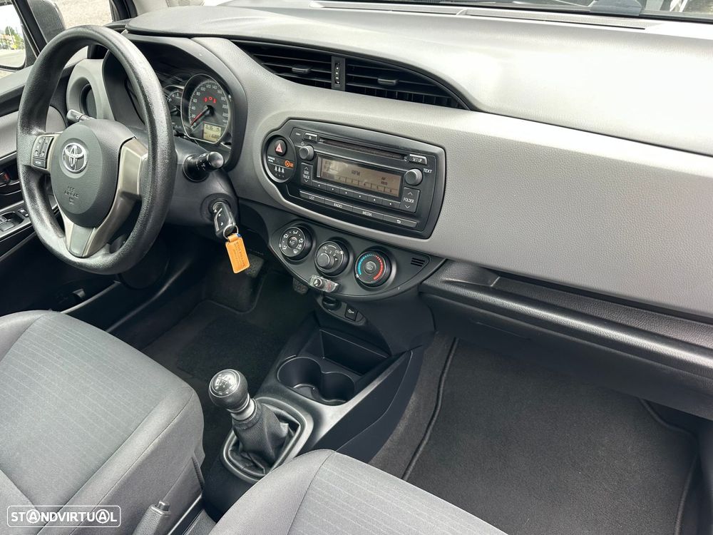 Toyota Yaris 1.4 D-4D ACtive+AC - 12