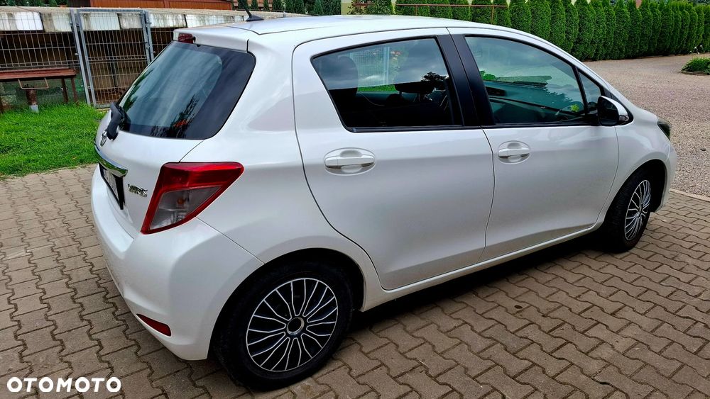 Toyota Yaris - 4