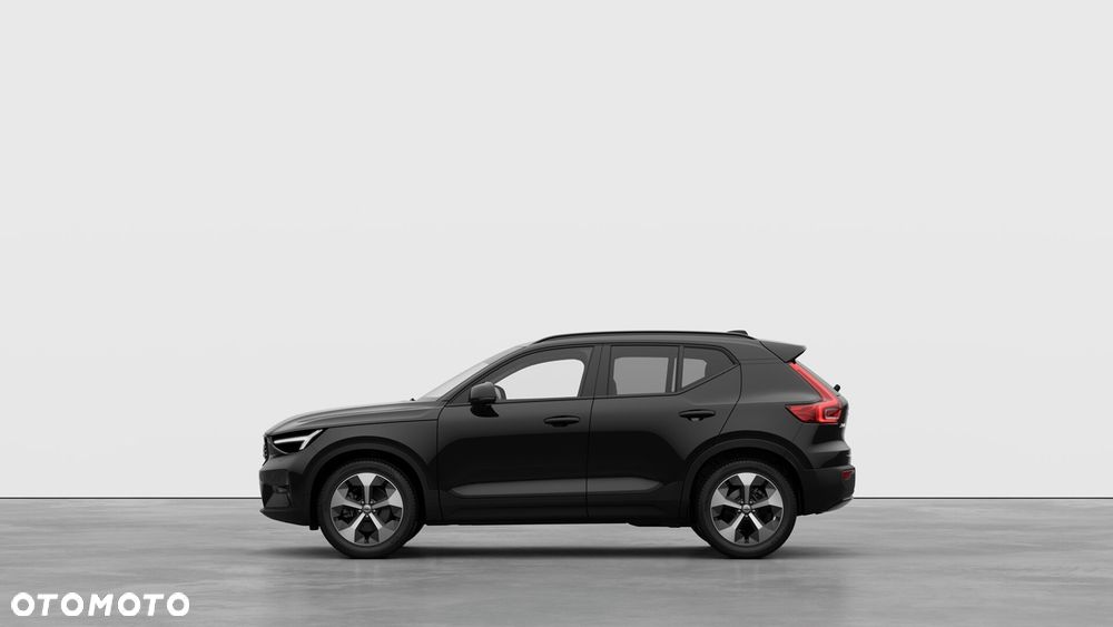 Volvo XC 40 B3 Ultra Dark - 1
