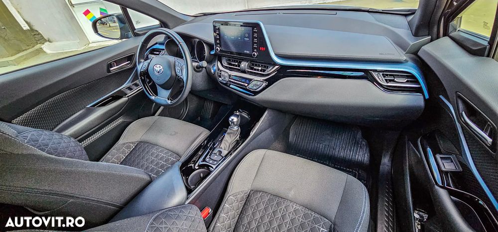 Toyota C-HR 1.8 HSD 122 CP 4x2 CVT Cult - 19