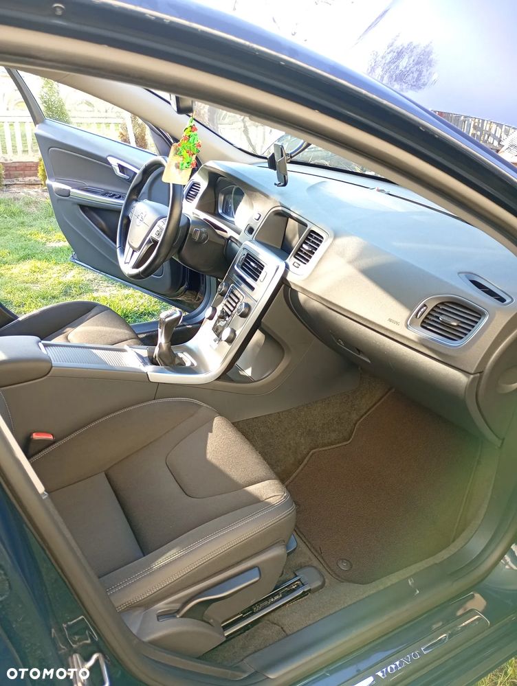 Volvo S60 D4 Drive-E Momentum - 6