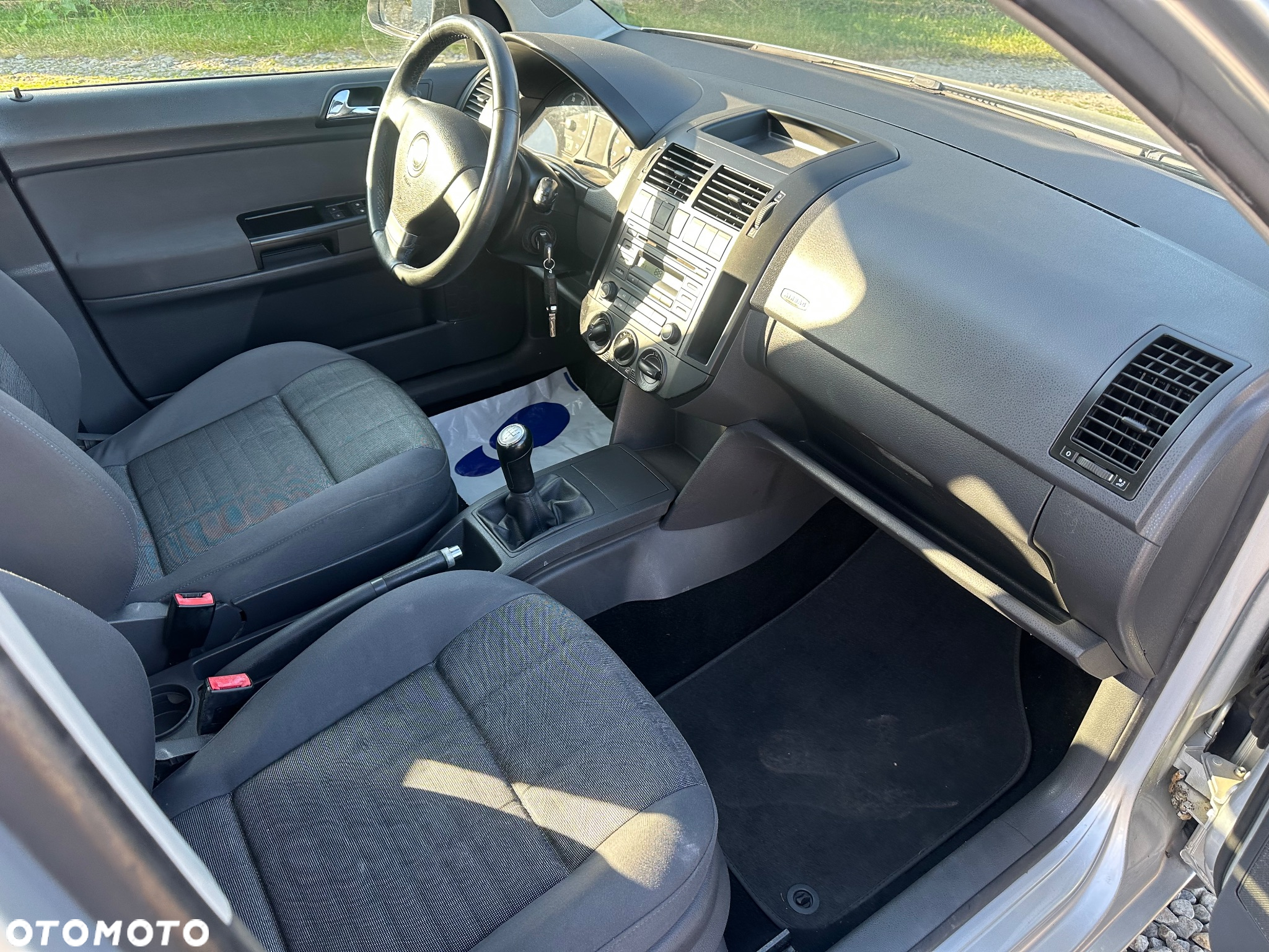 Volkswagen Polo 1.2 12V Comfortline - 11