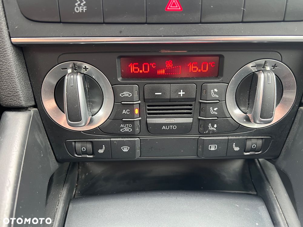 Audi A3 Sportback 1.6 TDI DPF S line Sportpaket - 27