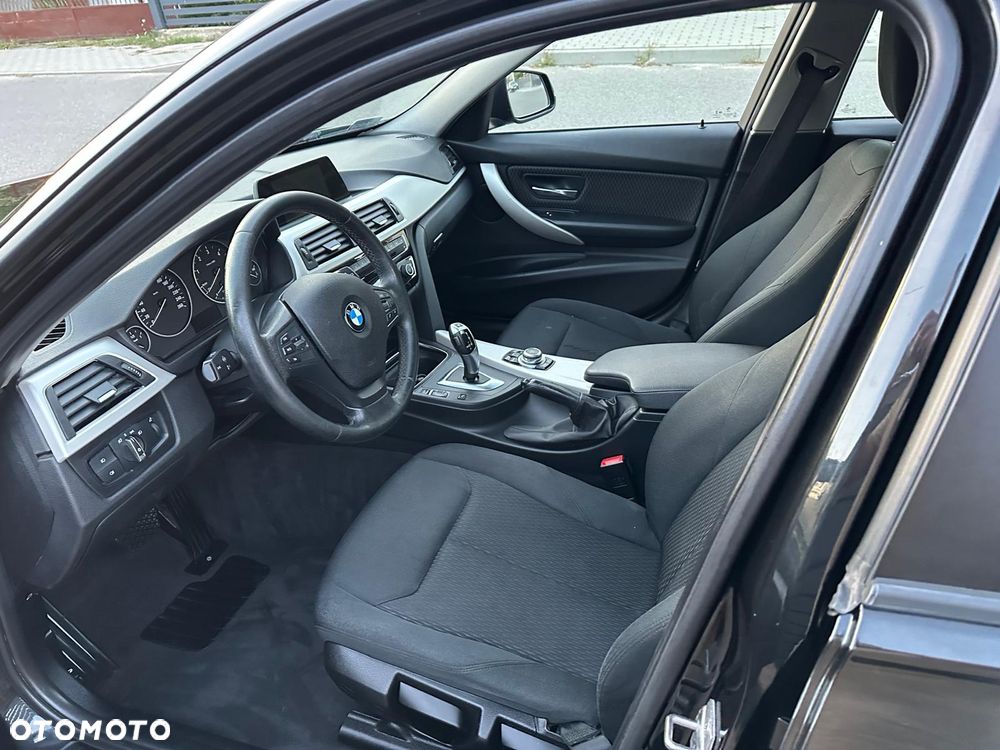 BMW Seria 3 318d Edition M Sport Shadow - 10