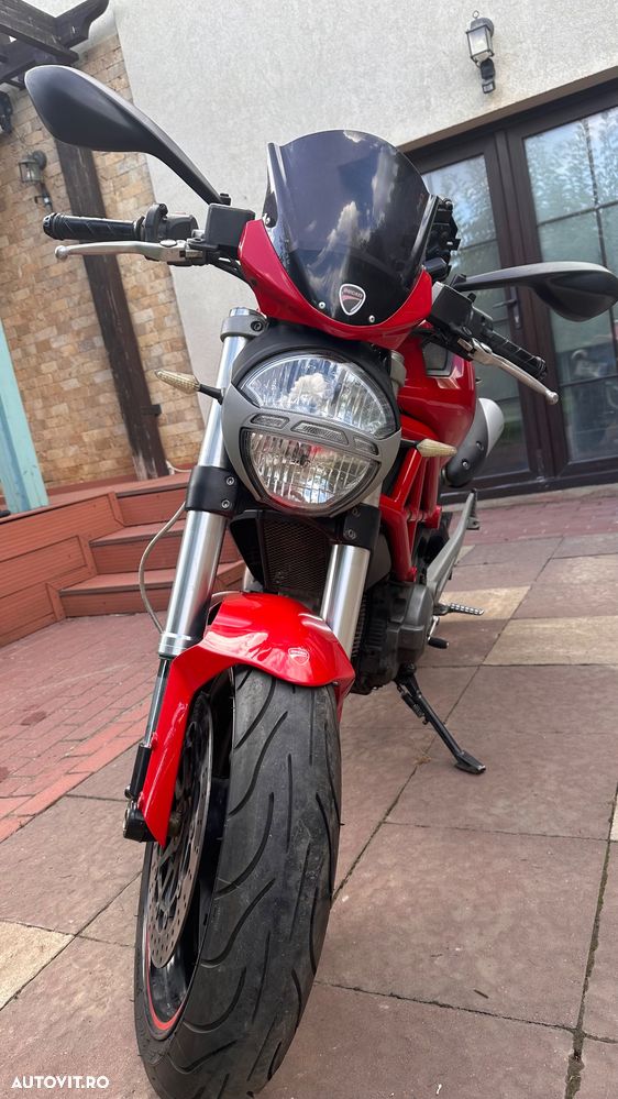 Ducati Monster 696 - 4
