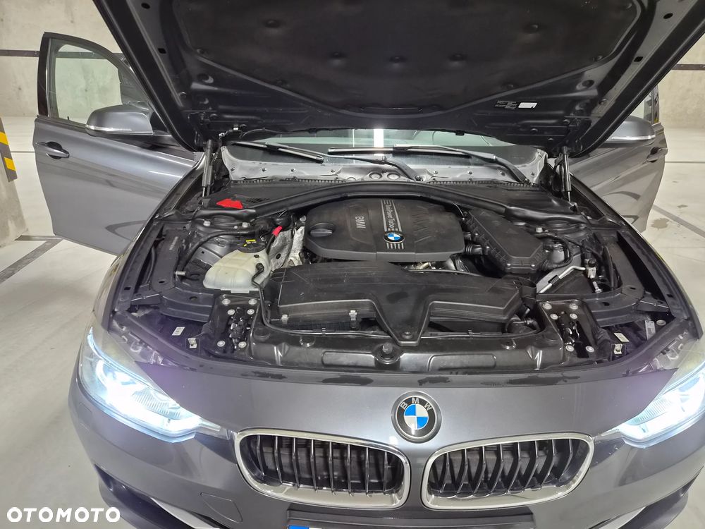 BMW Seria 3 - 12