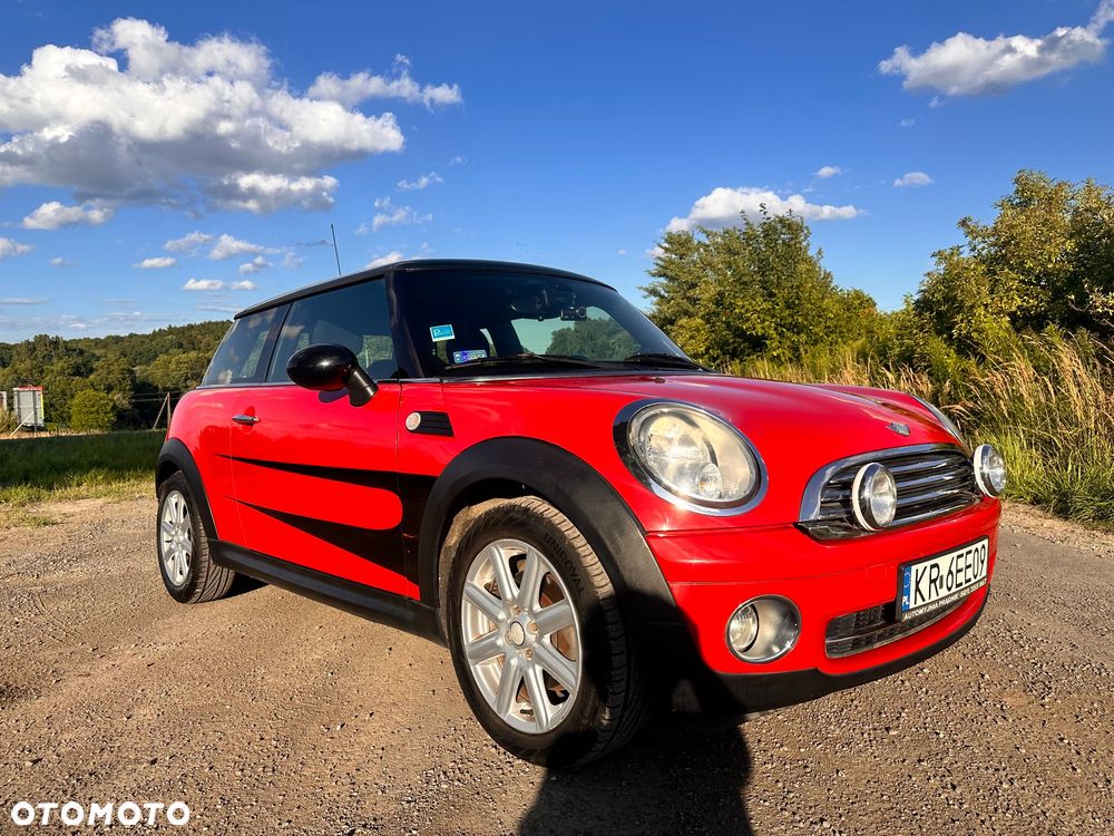 MINI Cooper Standard - 2