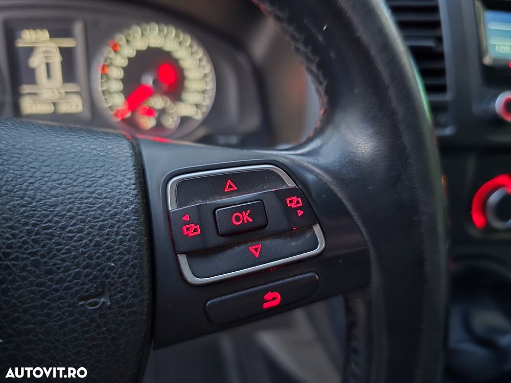 Volkswagen Transporter - 25