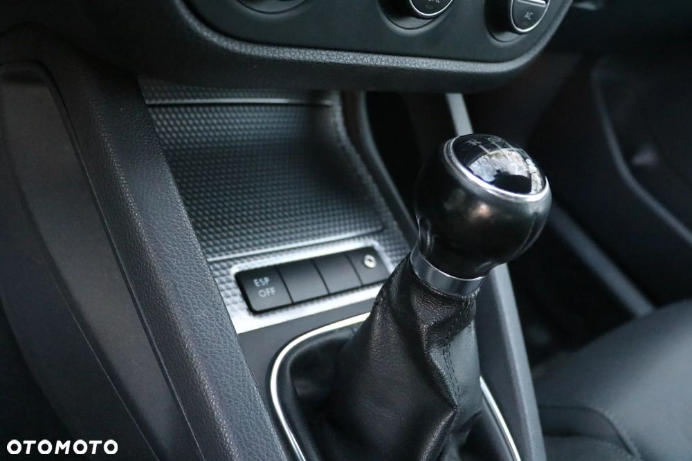 Volkswagen Golf 2.0 TDI GT Sport - 25