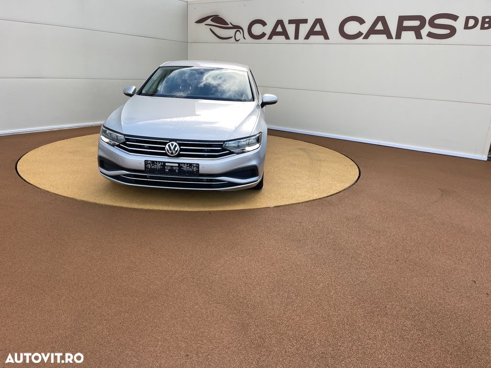 Volkswagen Passat 1.5 TSI OPF DSG Business - 2
