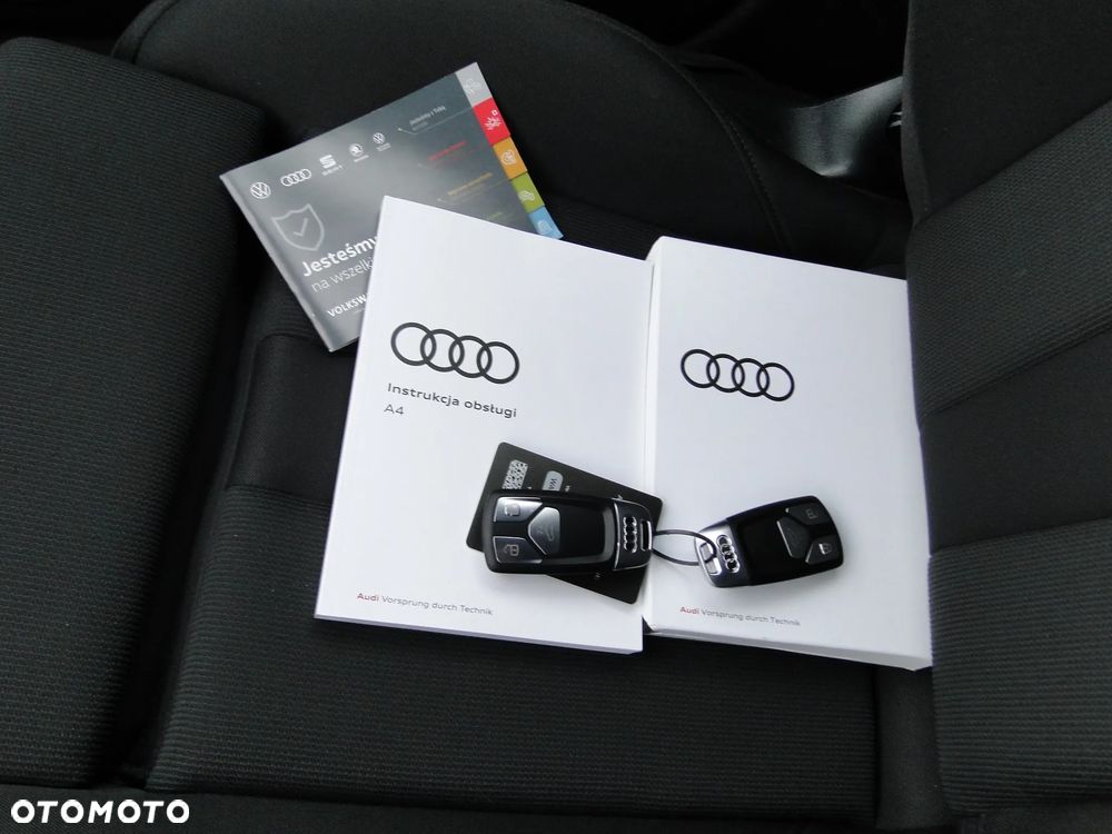 Audi A4 Limousine 35 TFSI mHEV S Line S tronic - 40