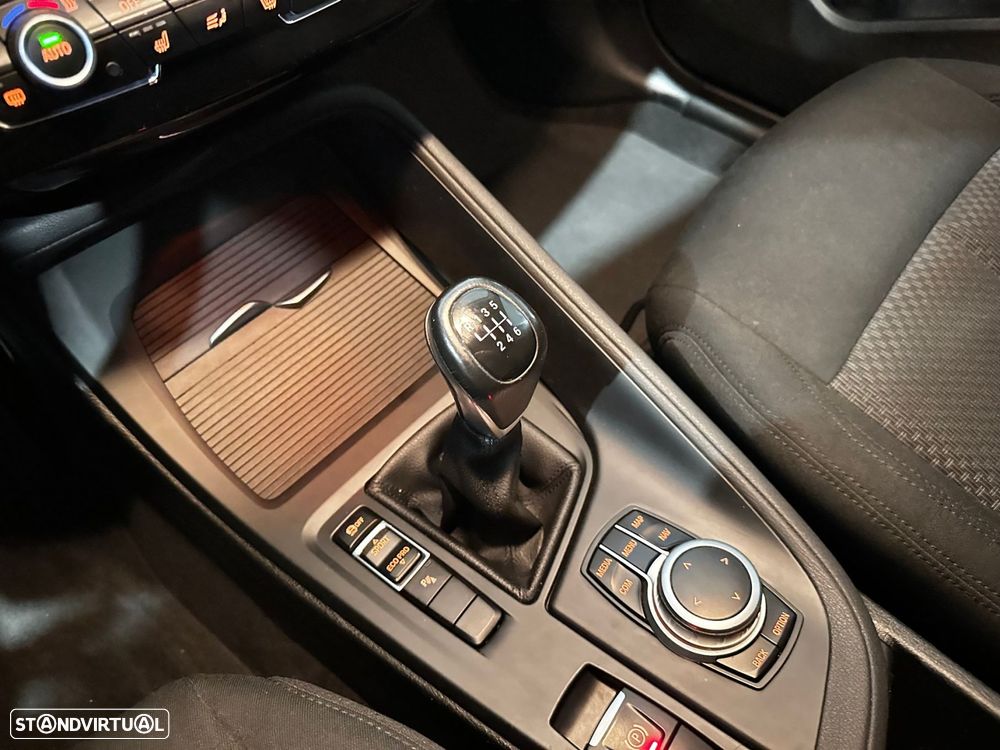 BMW X1 16 d sDrive Advantage - 26