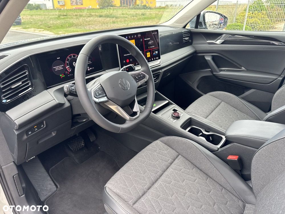 Volkswagen Tiguan - 10