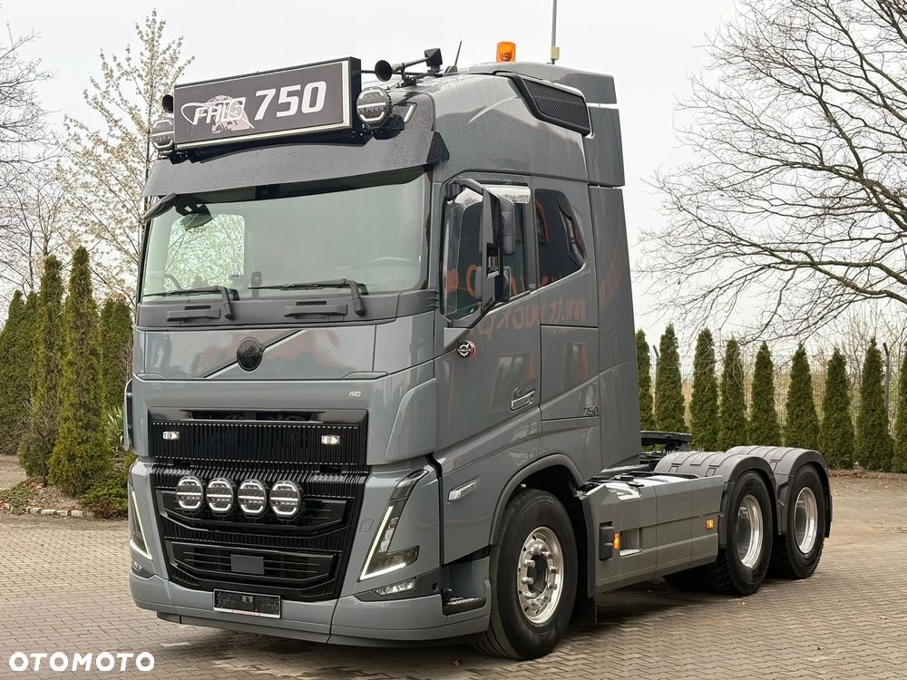 Volvo FH750 6x4 Euro 6, dwuobwodowa hydraulika - 1