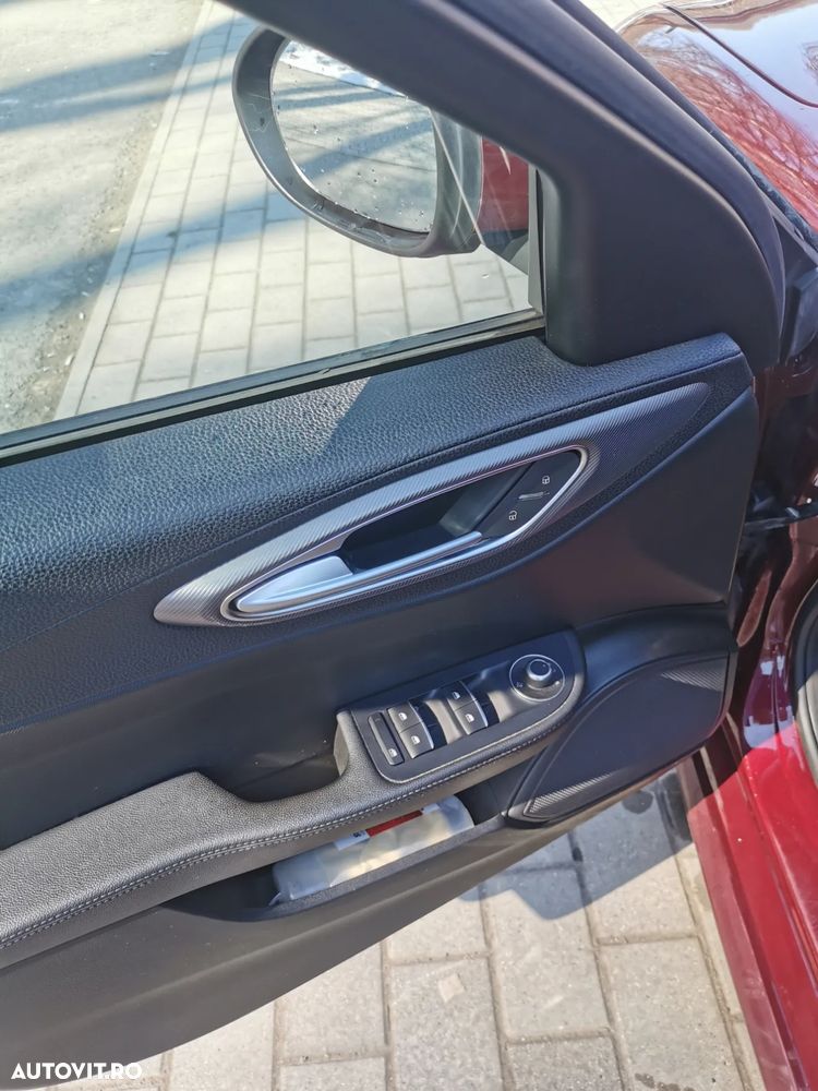 Alfa Romeo Giulia 2.2 JTDM Super - 13