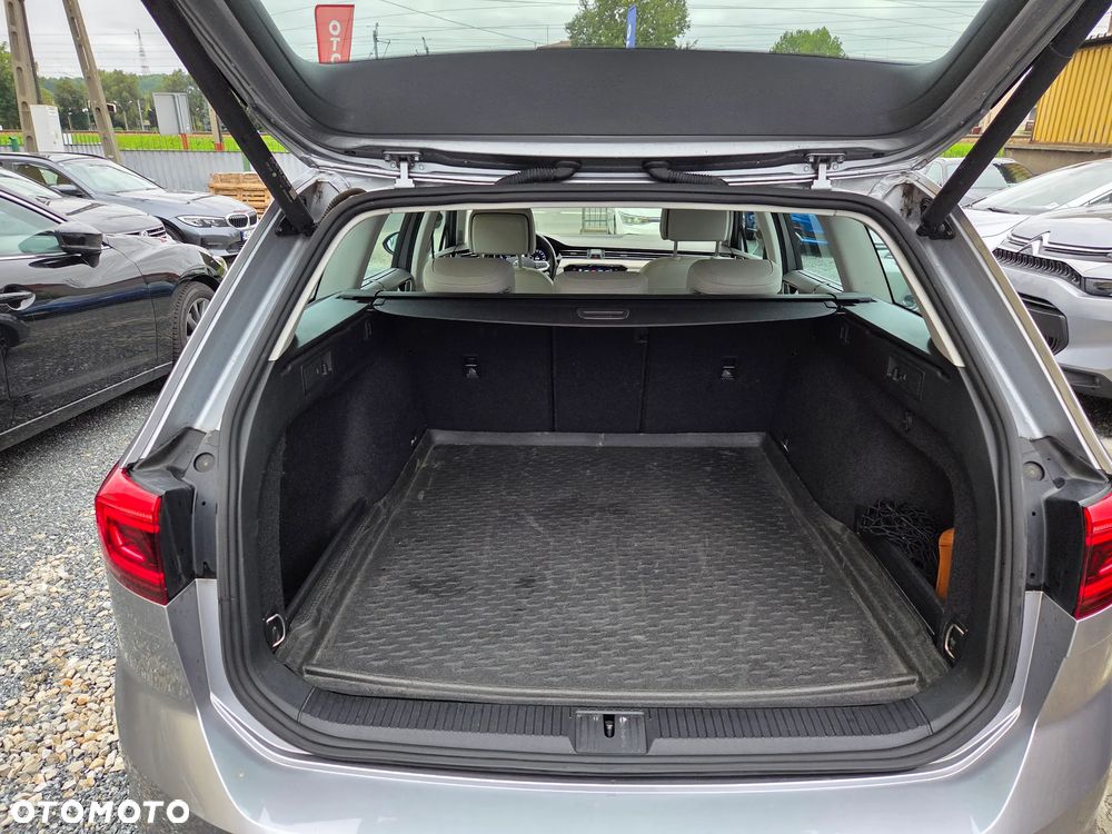 Volkswagen Passat 2.0 TDI 4Mot Elegance DSG - 10