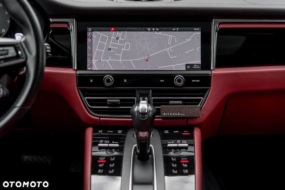 Porsche Macan GTS PDK - 30