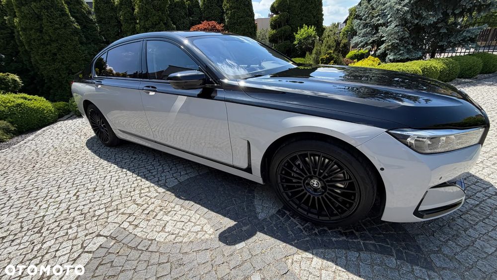 BMW Seria 7 730Ld xDrive mHEV - 13