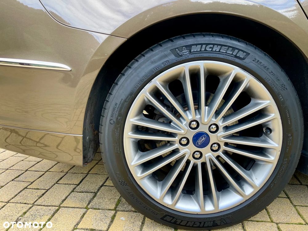 Ford Mondeo Vignale 2.0 Hybrid - 7