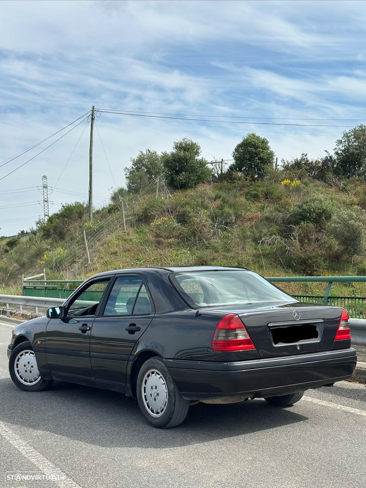 Mercedes-Benz C 220 D - 2