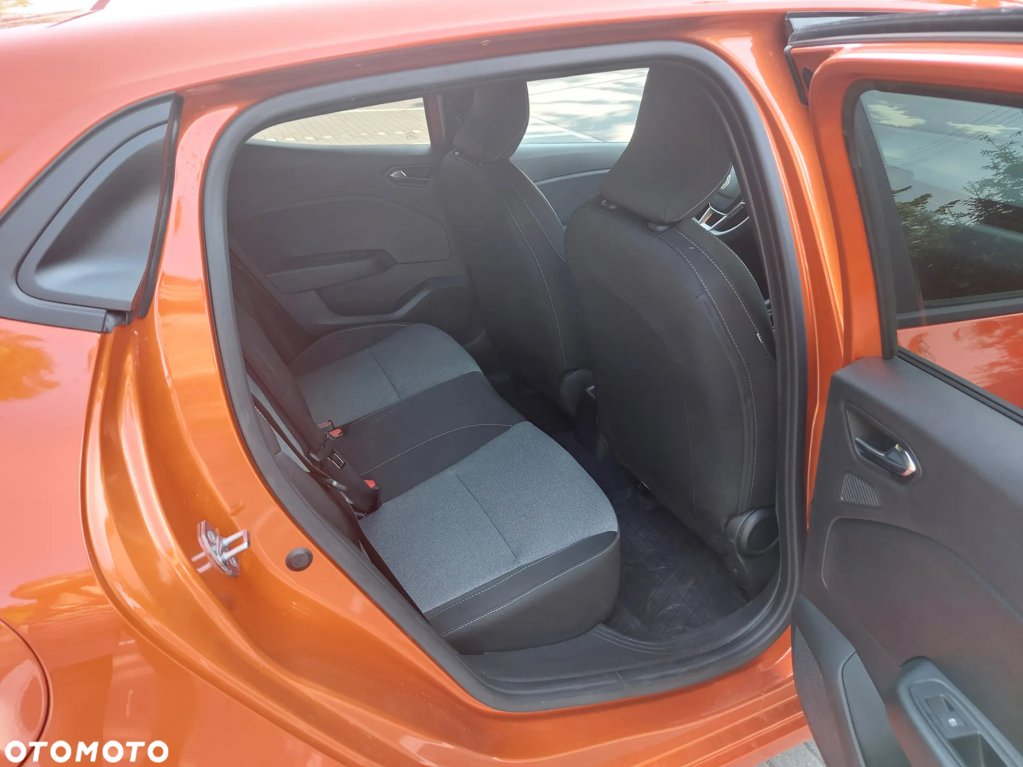 Renault Clio 1.0 TCe Evolution - 17