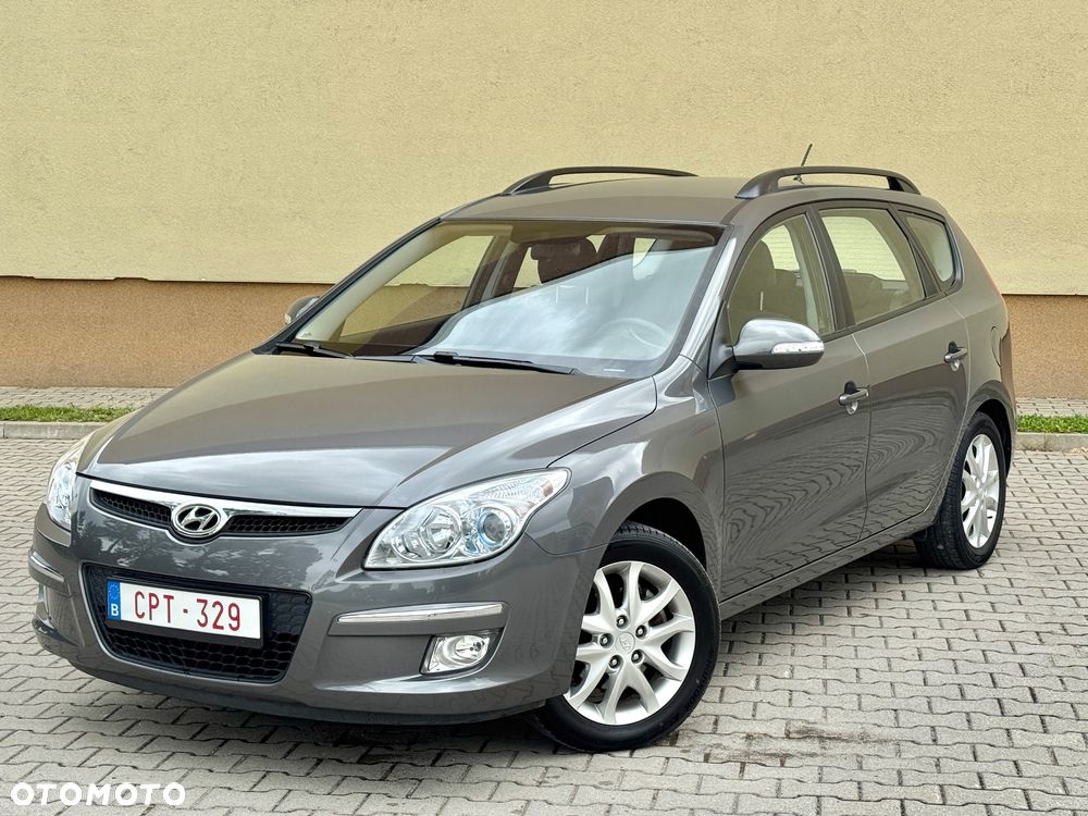 Hyundai i30 1.6 Premium - 1