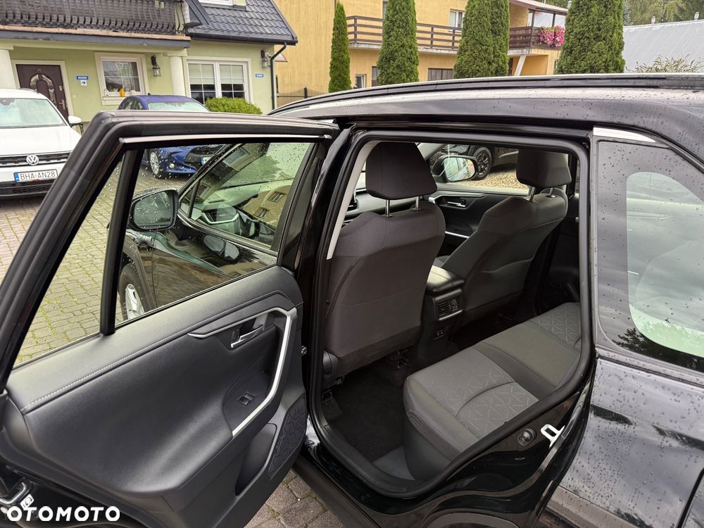 Toyota RAV4 Hybrid Premium 4x2 - 6