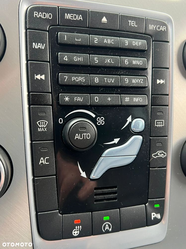 Volvo V70 D3 Drive-E Dynamic Summum - 24